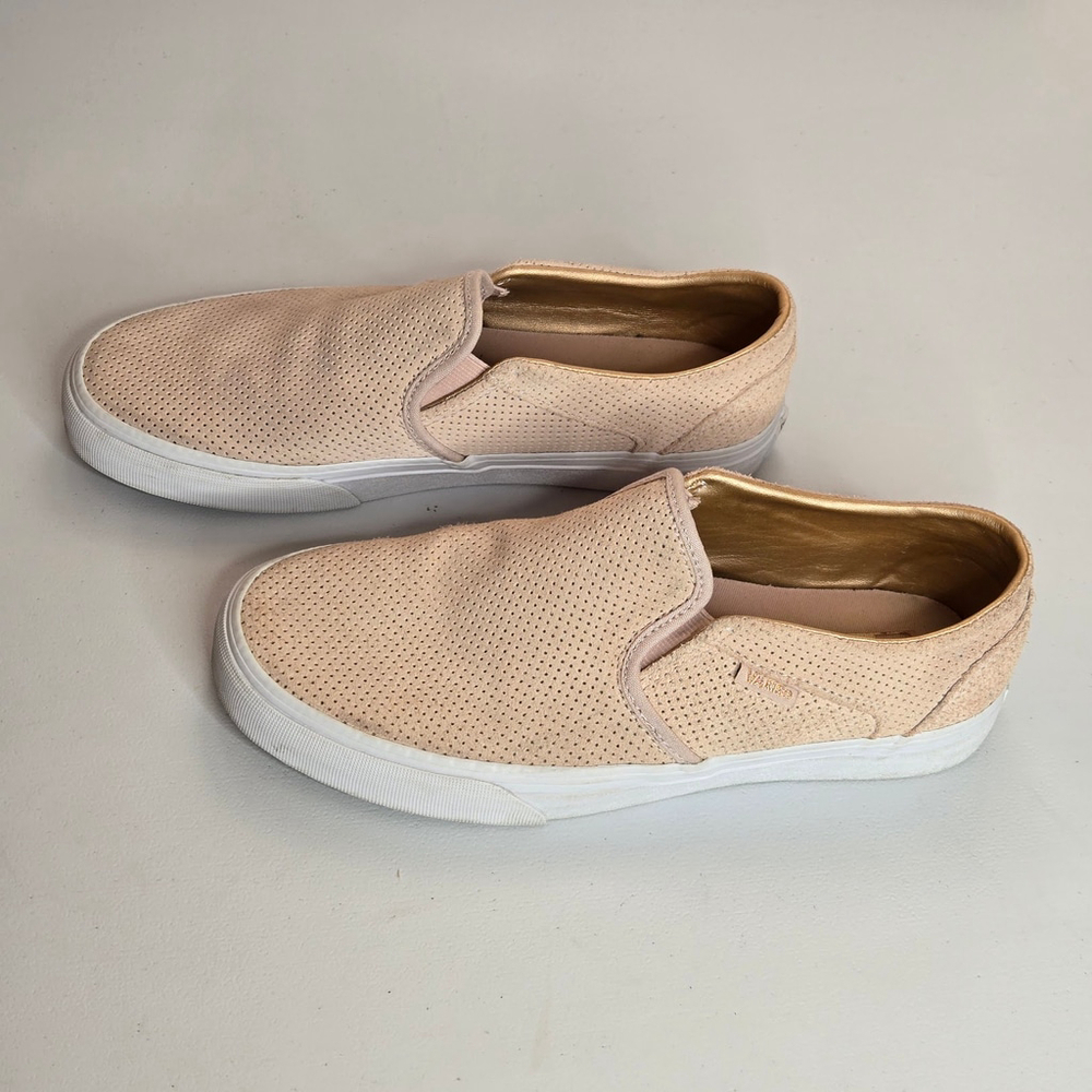 Vans Asher Perforated Suede Slip-On Blush Pink Metallic Gold Lining Sneaker Sz 9 - Picture 2 of 9